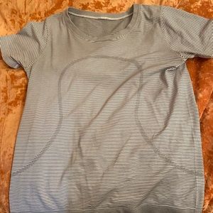 Lulu lemon swiftly tech short sleeve crew.